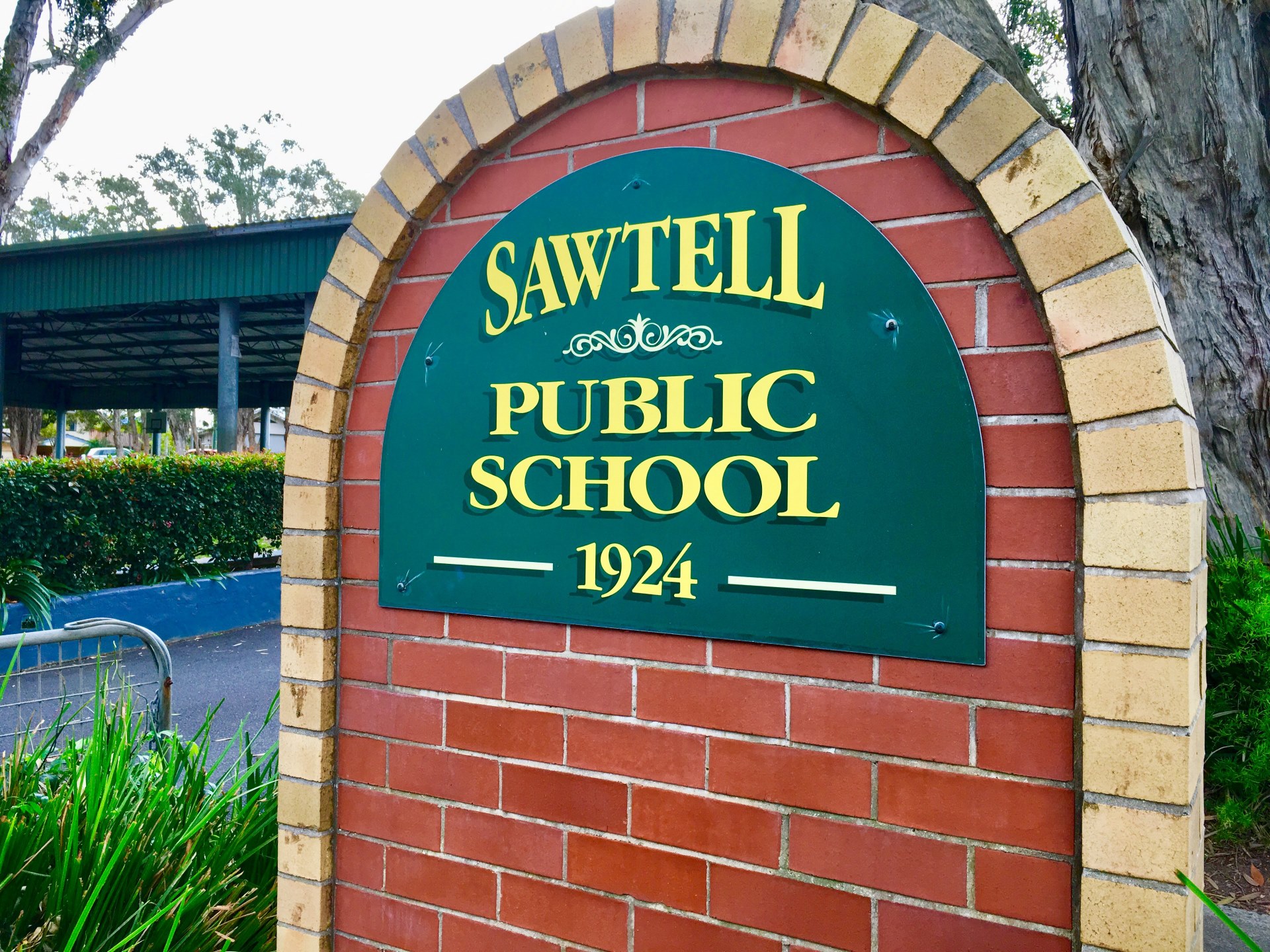 of sawtell public school by purchasing an engraved paver and