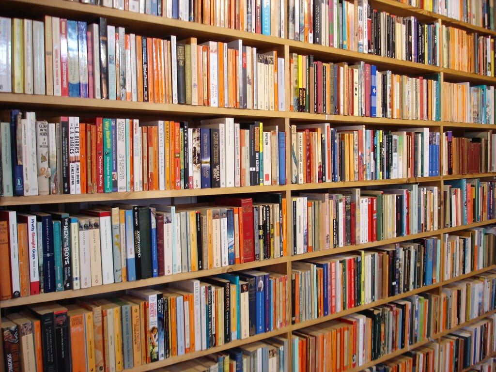 wall-of-books-quite-a-few-old-penguin-editions-here