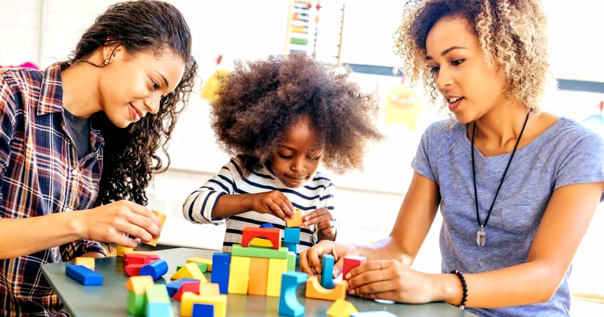 Children with same-sex parents outperform others in school ...