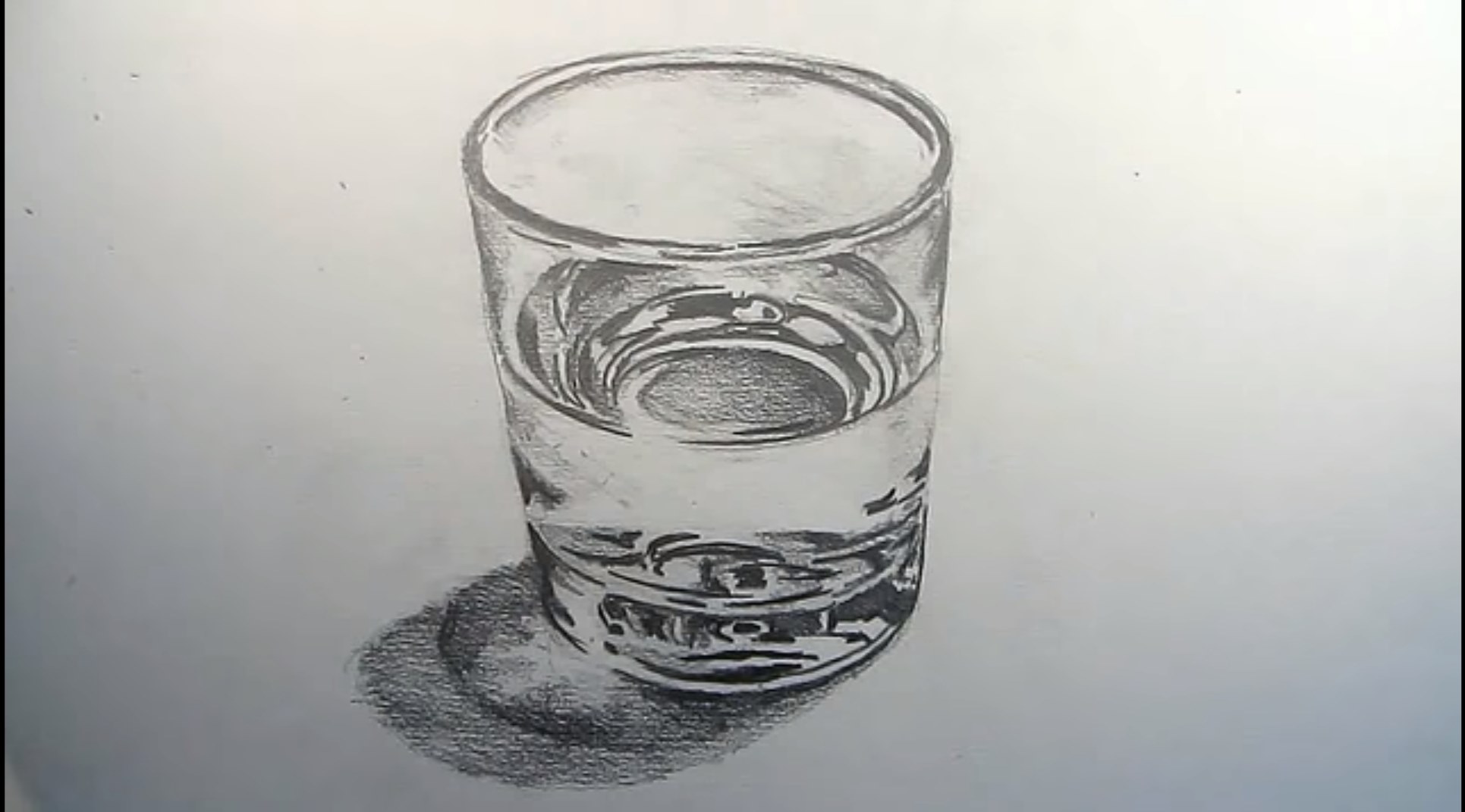 Стакан воды карандашом. Стеклянный стакан карандашом. Стакан воды. Стакан с карандашами. Стакан воды рисунок.
