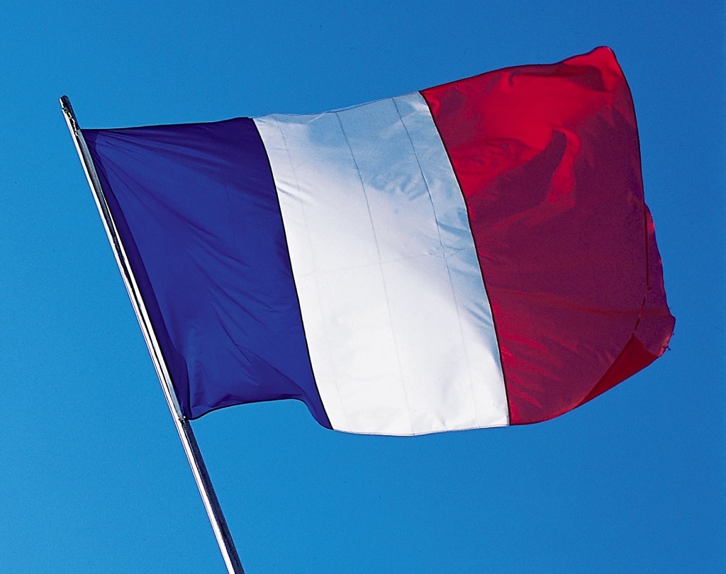Картинки флагов. Флаг Франции. Франция байроғи. Флаг Франции флаг Франции. Трехцветный флаг Франции.
