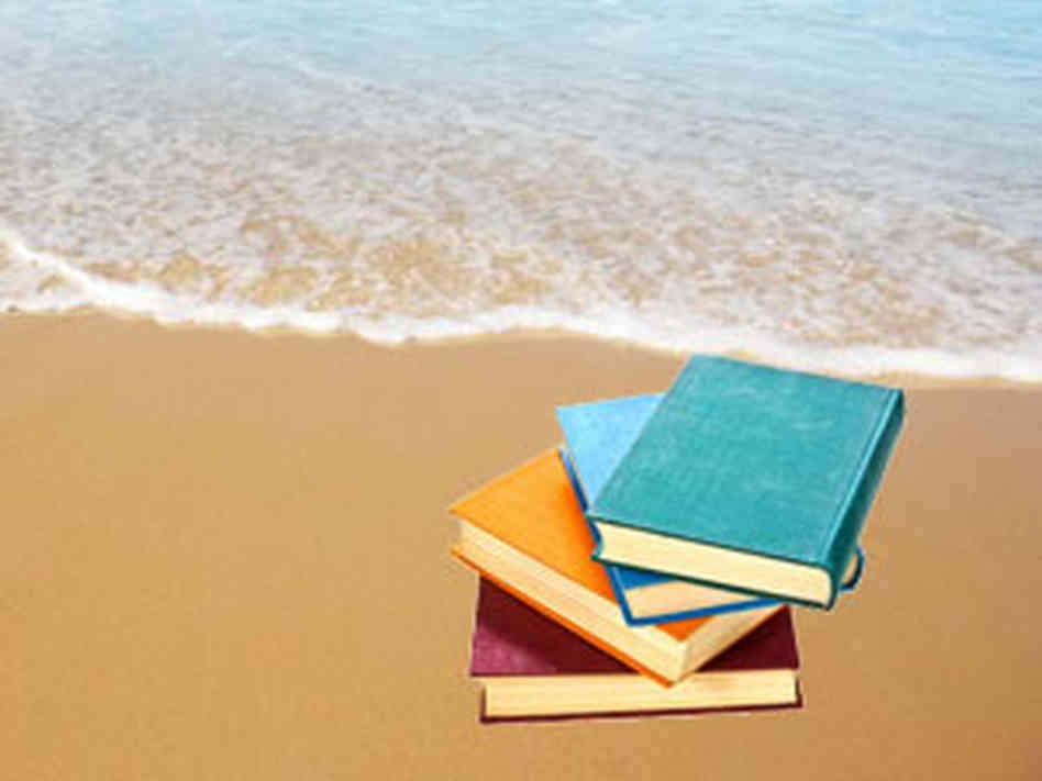 Море книг. Пляж для книги из бумаги. The book of Summers. Books like Summer list. Beach read Bookcover.