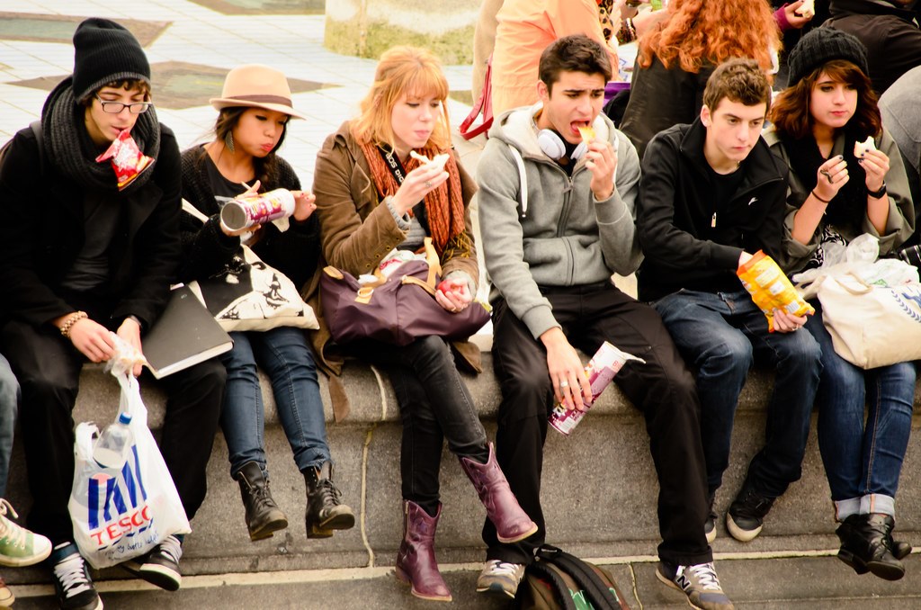 Let's All Snack | Eating a nourishing lunch is all part of ...